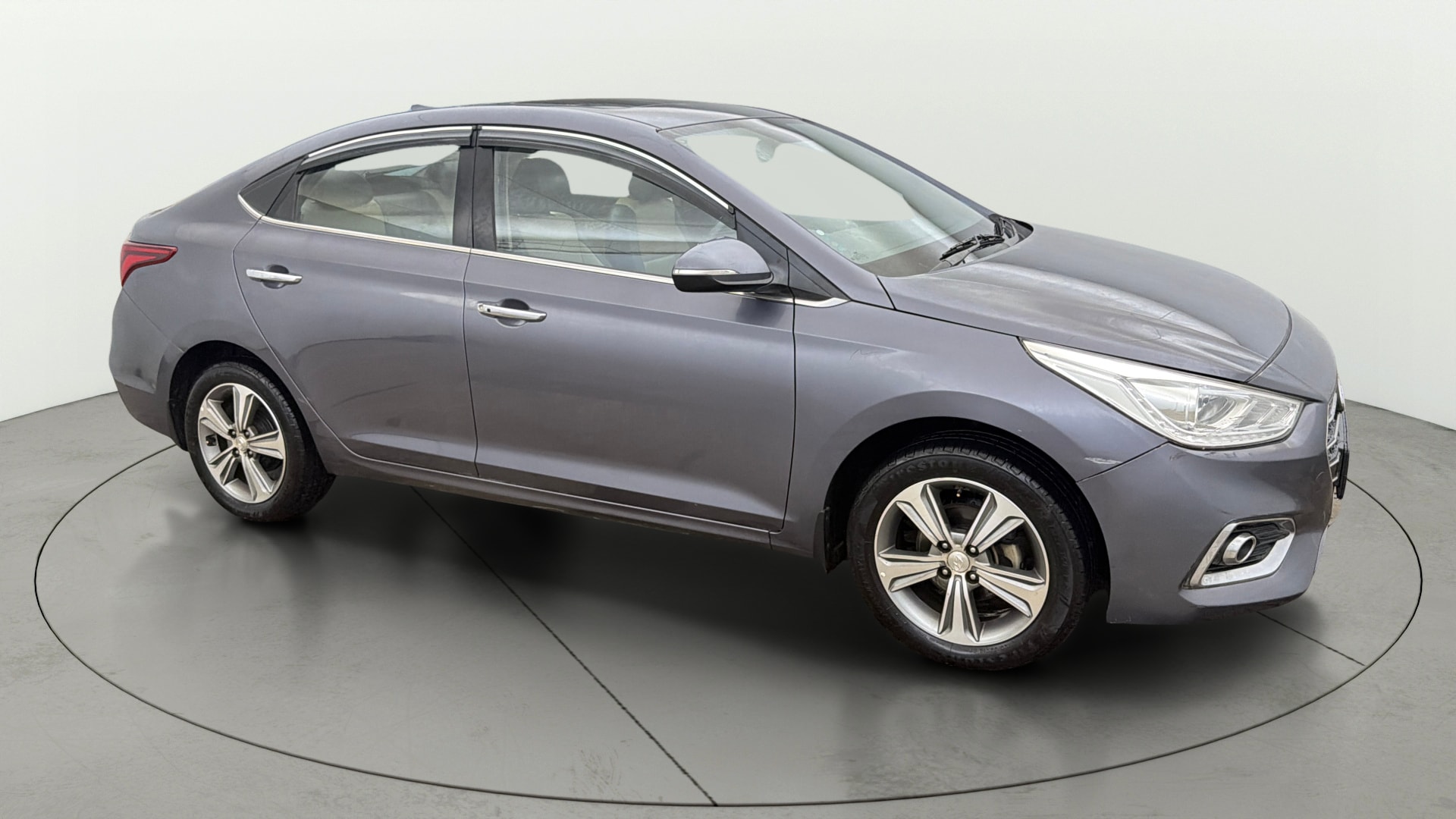 View 2017 Hyundai Verna 1.6 VTVT SX (O) AT Image 23 Used 2017 Hyundai Verna 1.6 VTVT SX (O) AT Image 23