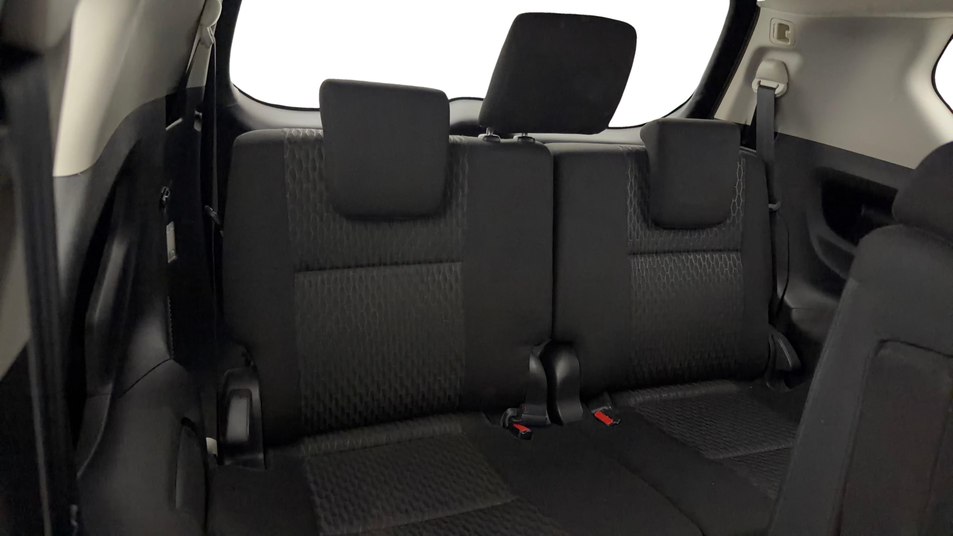 View 2019 Toyota Innova Crysta 2.7 GX AT 7-Seater BS IV Image 10 Used 2019 Toyota Innova Crysta 2.7 GX AT 7-Seater BS IV Image 10