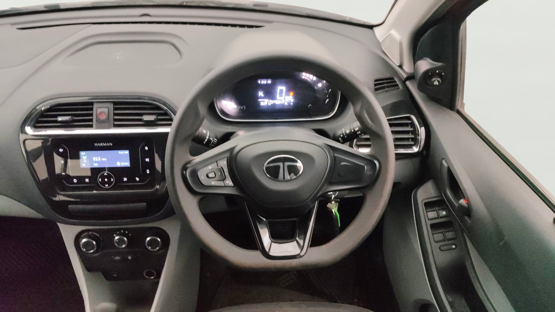 Used 2024 Tata Tiago Used 2024 Tata Tiago