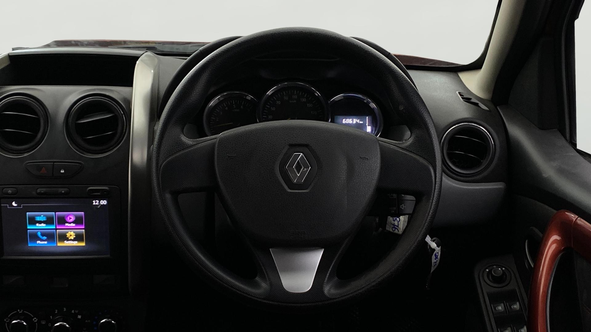 View 2018 Renault Duster Petrol RxS CVT Petrol Image 20 Used 2018 Renault Duster Petrol RxS CVT Petrol Image 20