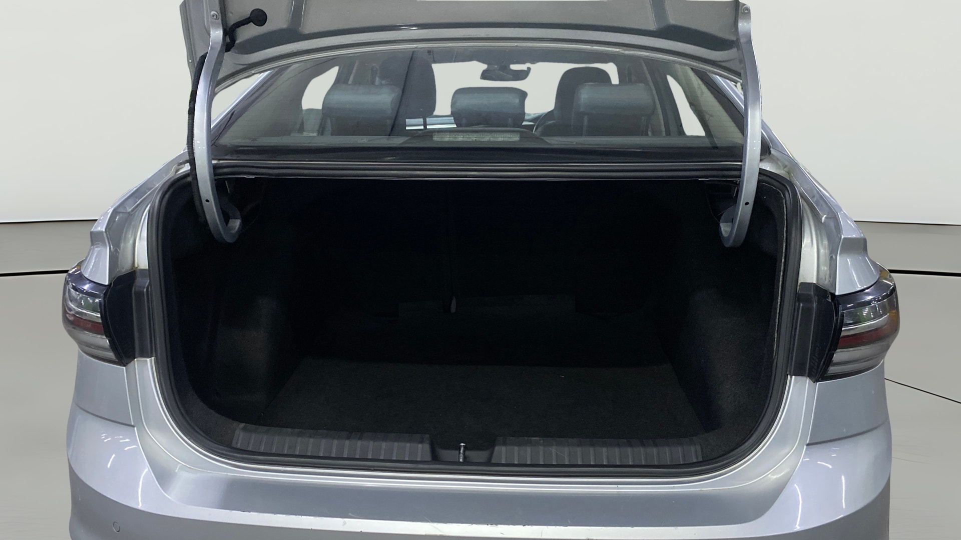 View 2022 Volkswagen Virtus Topline 1.0 TSI MT Image 41 Used 2022 Volkswagen Virtus Topline 1.0 TSI MT Image 41