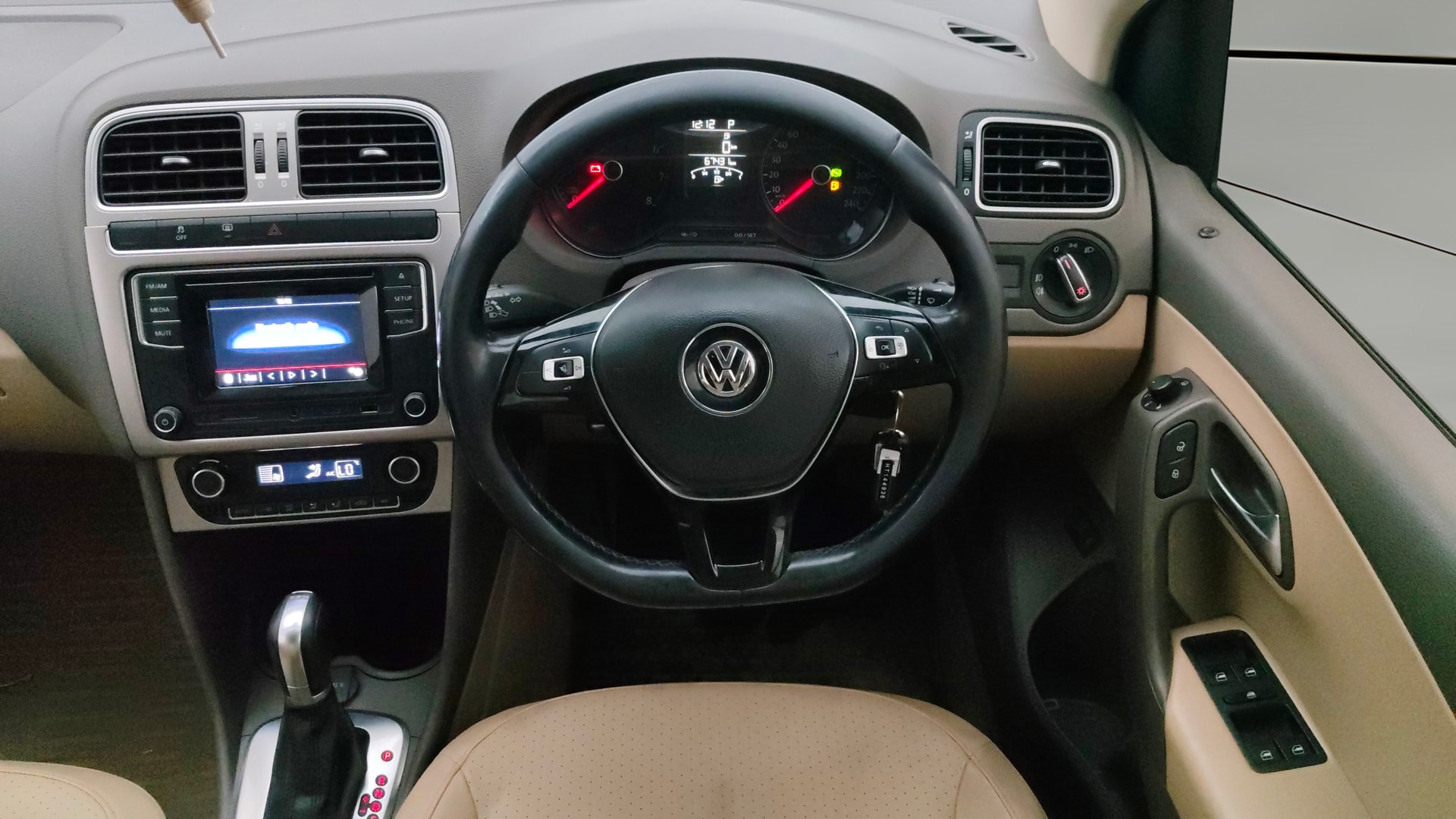 View 2017 Volkswagen Vento 1.2 L TSI Comfortline Petrol AT Image 20 Used 2017 Volkswagen Vento 1.2 L TSI Comfortline Petrol AT Image 20