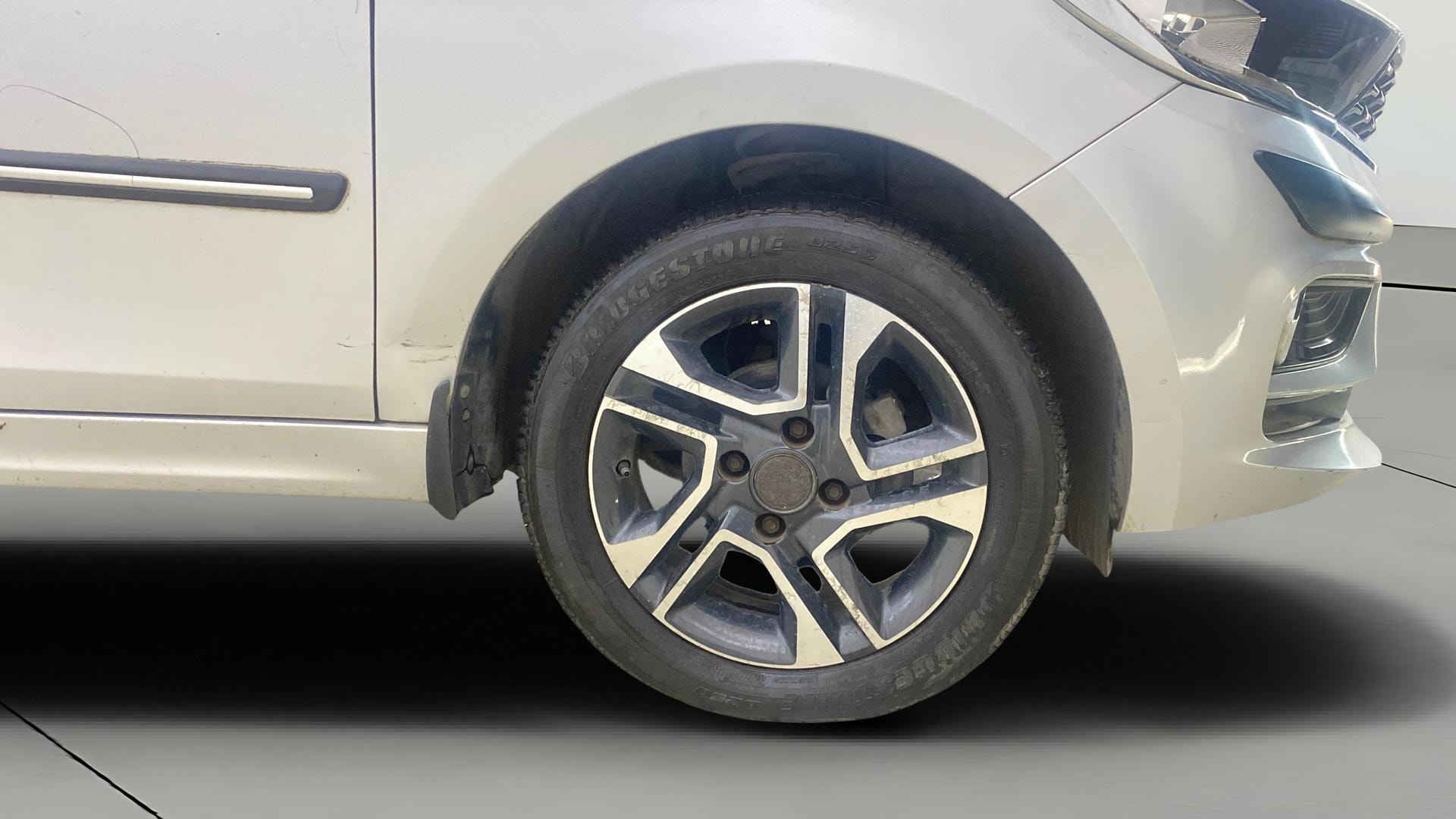 View 2021 Tata Tiago Revotorq XB Image 40 Used 2021 Tata Tiago Revotorq XB Image 40