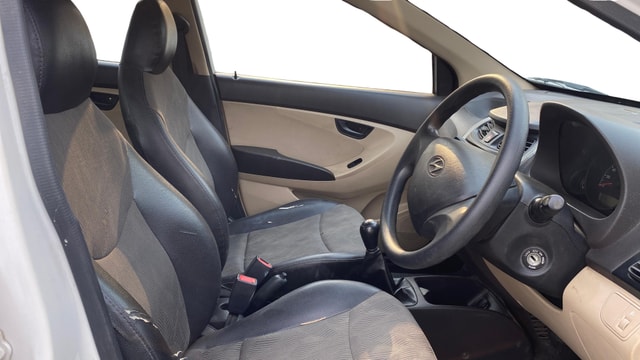 View Hyundai EON Image 25 Used Hyundai EON Image 25