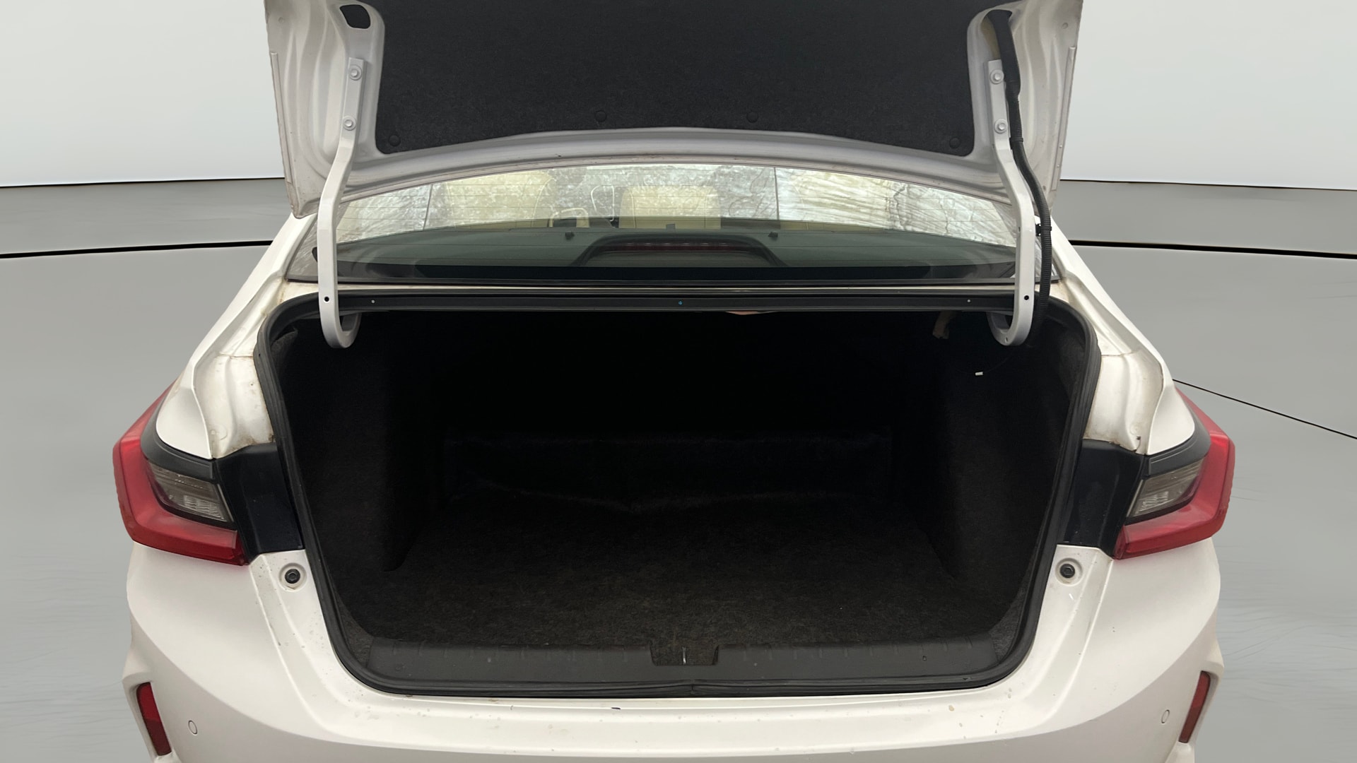 View 2023 Honda City ZX CVT Image 41 Used 2023 Honda City ZX CVT Image 41