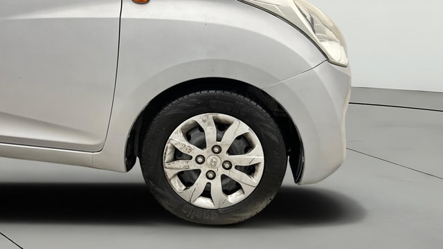 View Hyundai EON Image 41 Used Hyundai EON Image 41