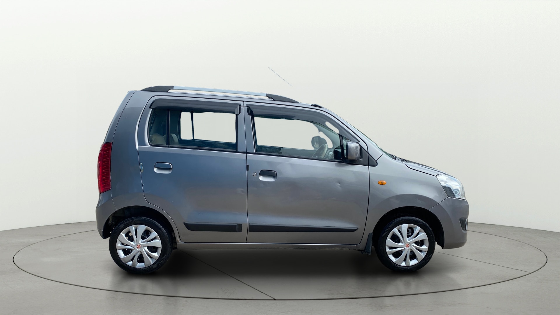 View 2018 Maruti Suzuki 1000 Base Variant Image 8 Used 2018 Maruti Suzuki 1000 Base Variant Image 8