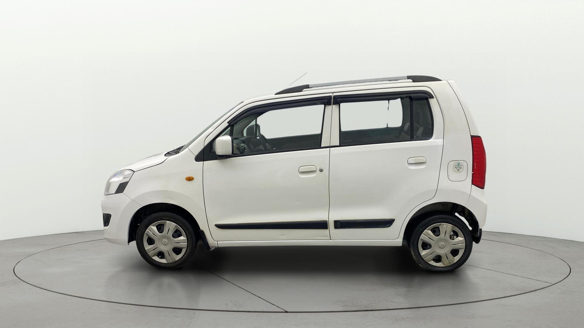 View 2017 Maruti Suzuki 1000 Base Variant Image 5 Used 2017 Maruti Suzuki 1000 Base Variant Image 5