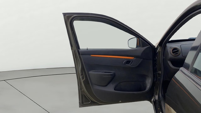 View Renault Kwid Image 30 Used Renault Kwid Image 30