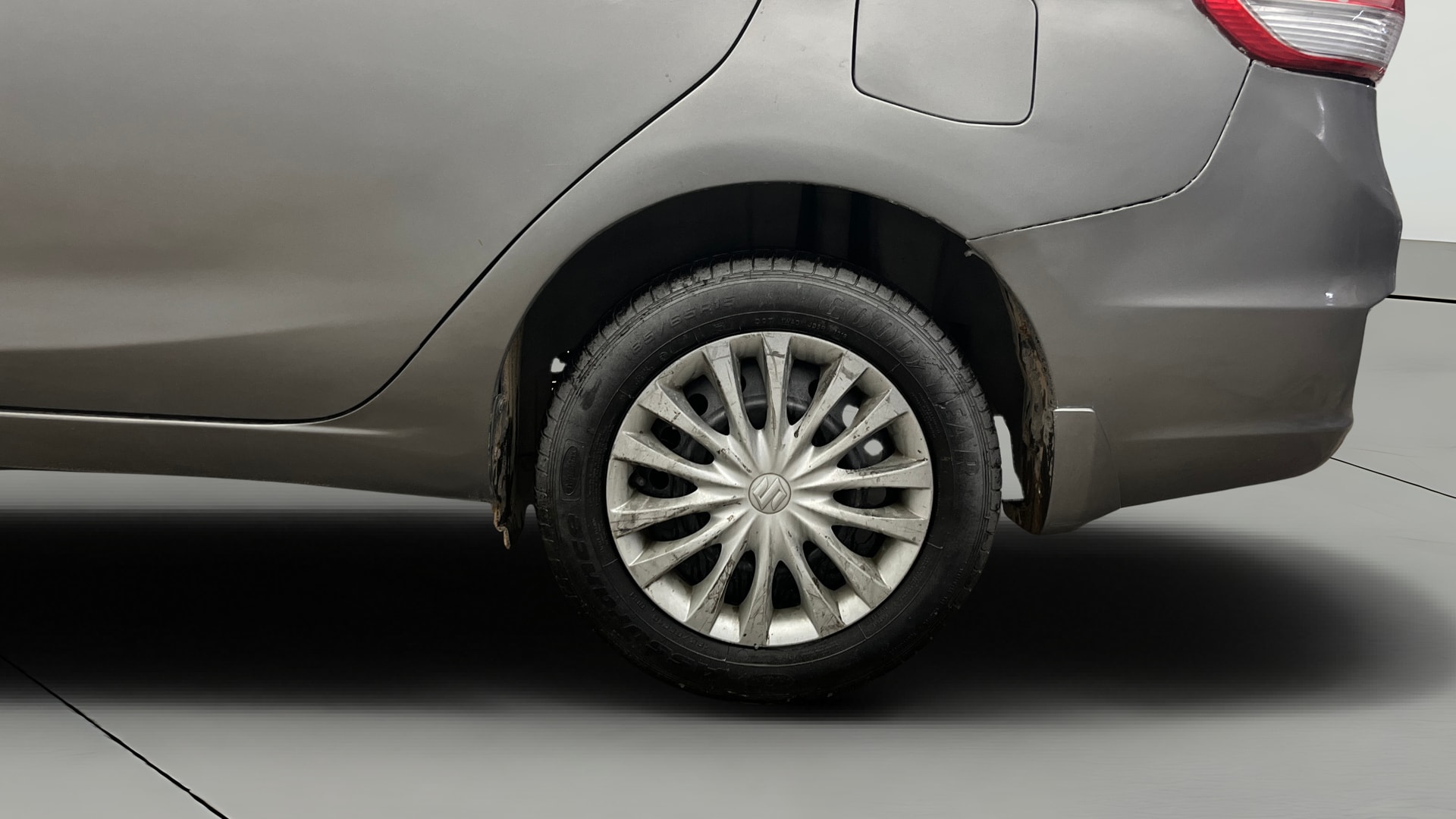 View 2018 Maruti Suzuki 1000 Base Variant Image 7 Used 2018 Maruti Suzuki 1000 Base Variant Image 7
