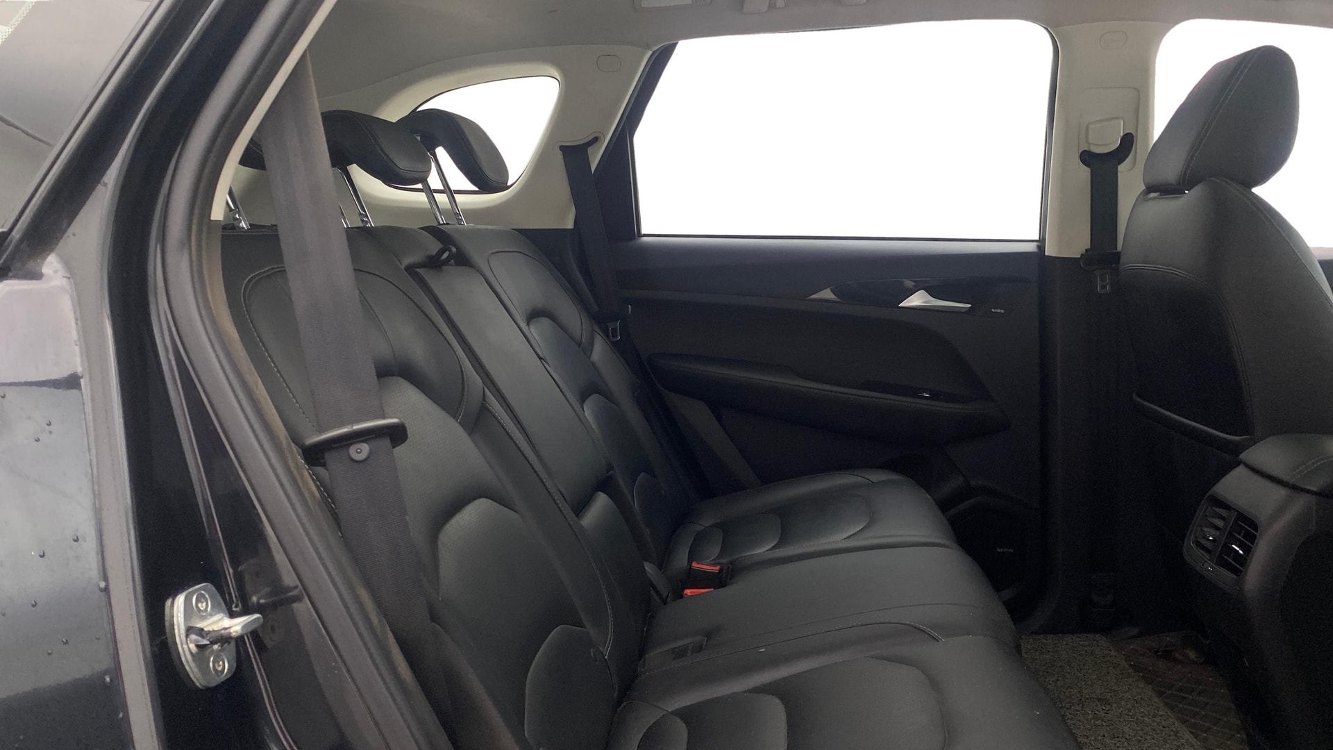View 2020 MG Hector Sharp Diesel Image 37 Used 2020 MG Hector Sharp Diesel Image 37