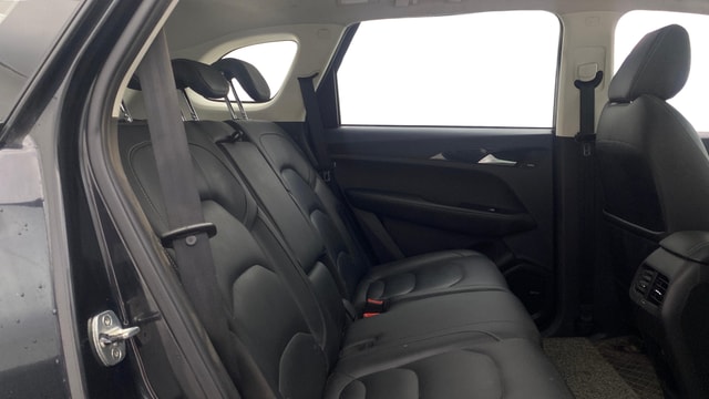 View MG Hector Image 37 Used MG Hector Image 37