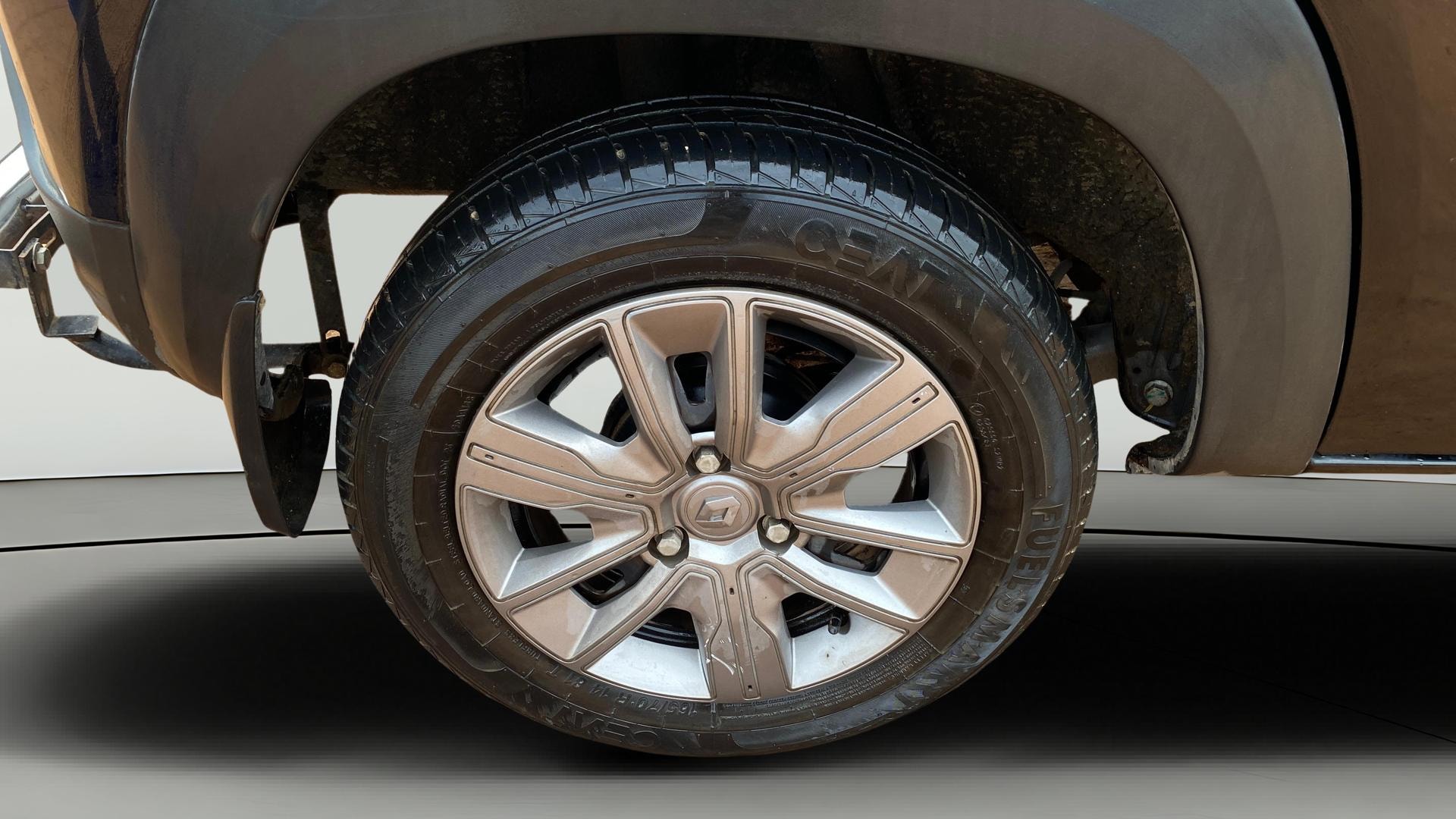 View 2023 Renault Kwid RXL 1.0 BS IV Image 25 Used 2023 Renault Kwid RXL 1.0 BS IV Image 25