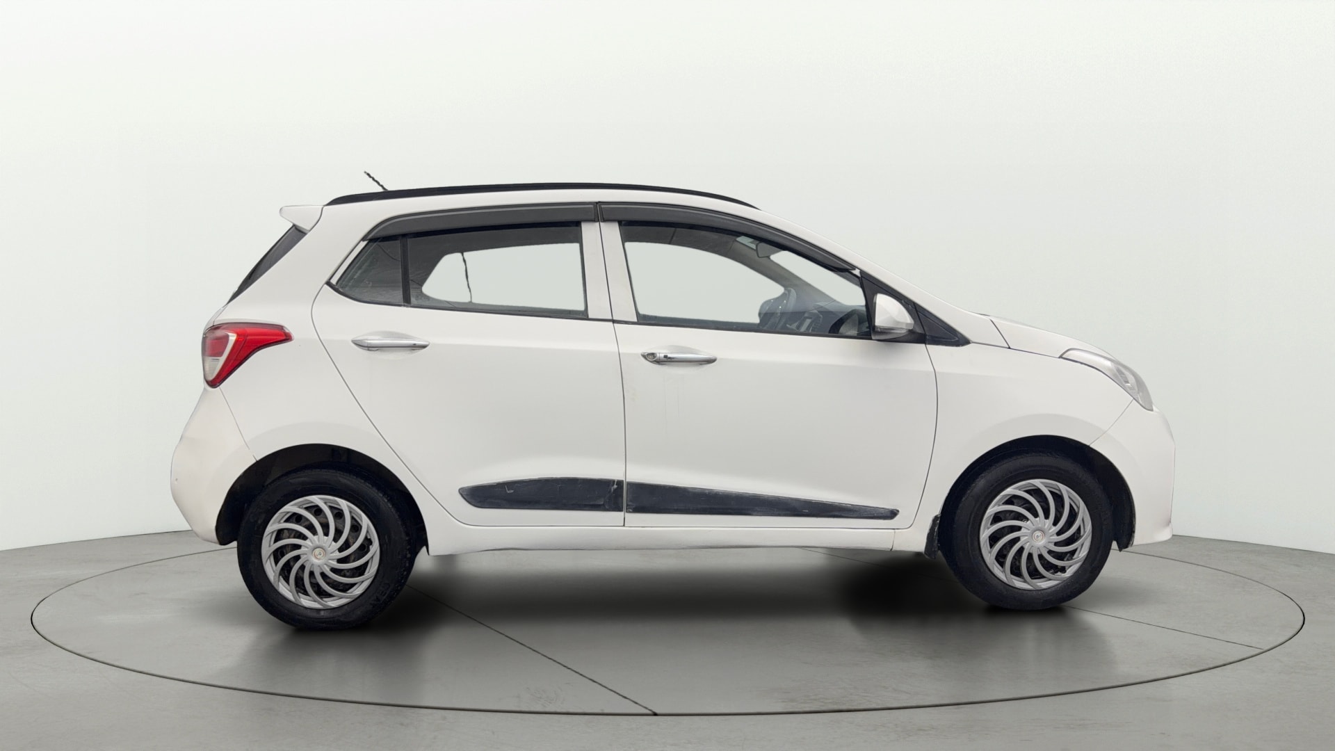 View 2019 Hyundai Grand i10 1.2 Asta Petrol Image 8 Used 2019 Hyundai Grand i10 1.2 Asta Petrol Image 8