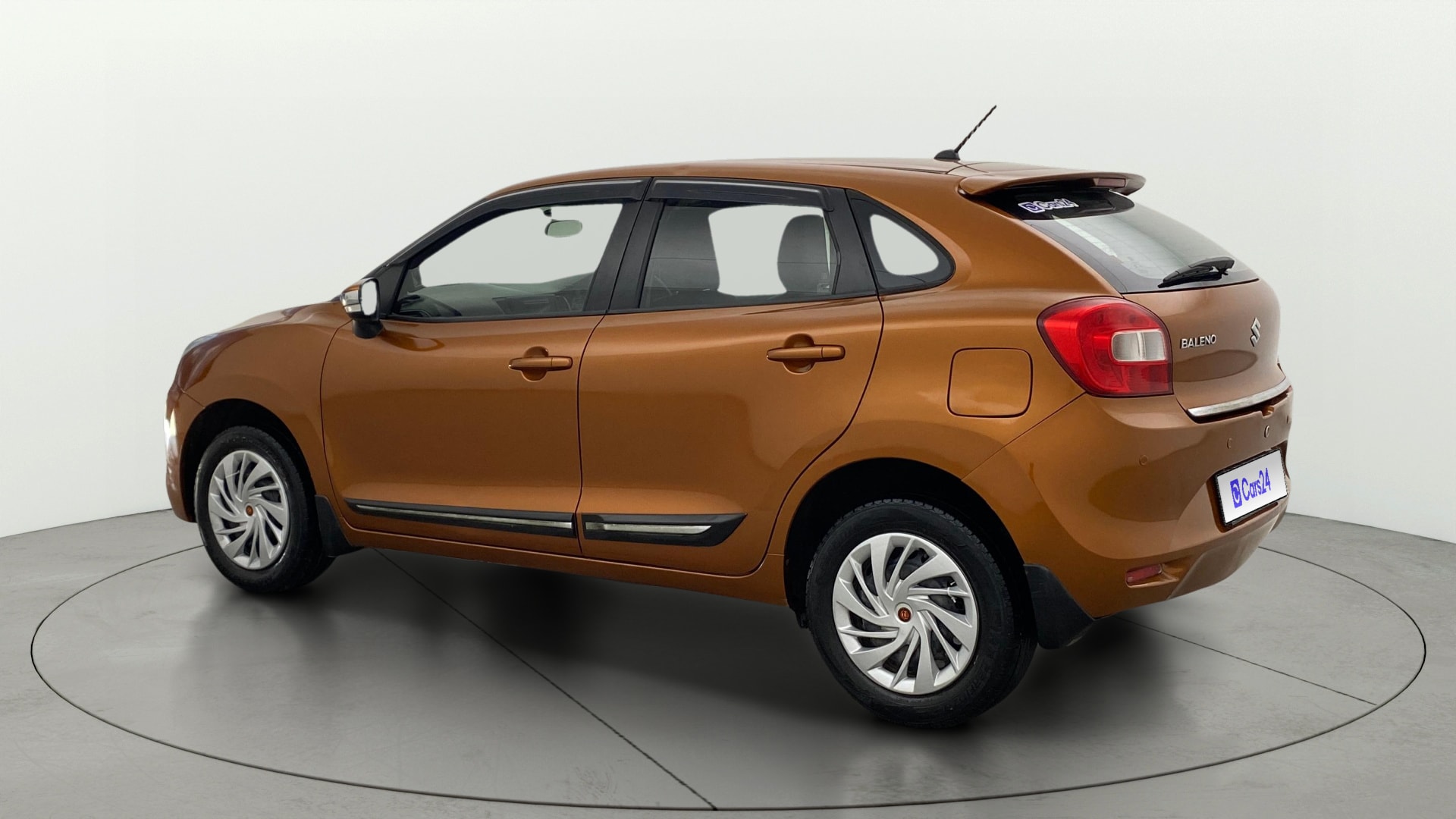 View 2017 Maruti Suzuki 1000 Base Variant Image 2 Used 2017 Maruti Suzuki 1000 Base Variant Image 2