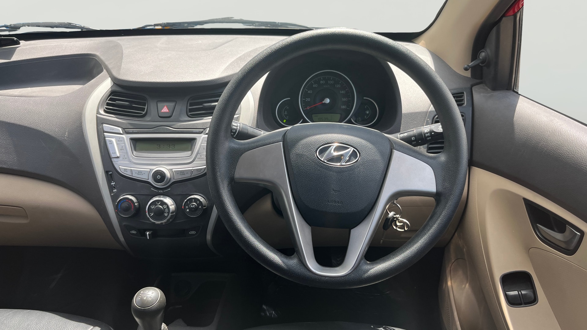 View 2017 Hyundai EON Sportz Image 20 Used 2017 Hyundai EON Sportz Image 20