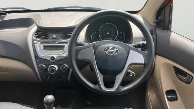 View Hyundai EON Image 20 Used Hyundai EON Image 20