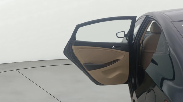 View Hyundai Fluidic Verna Image 14 Used Hyundai Fluidic Verna Image 14