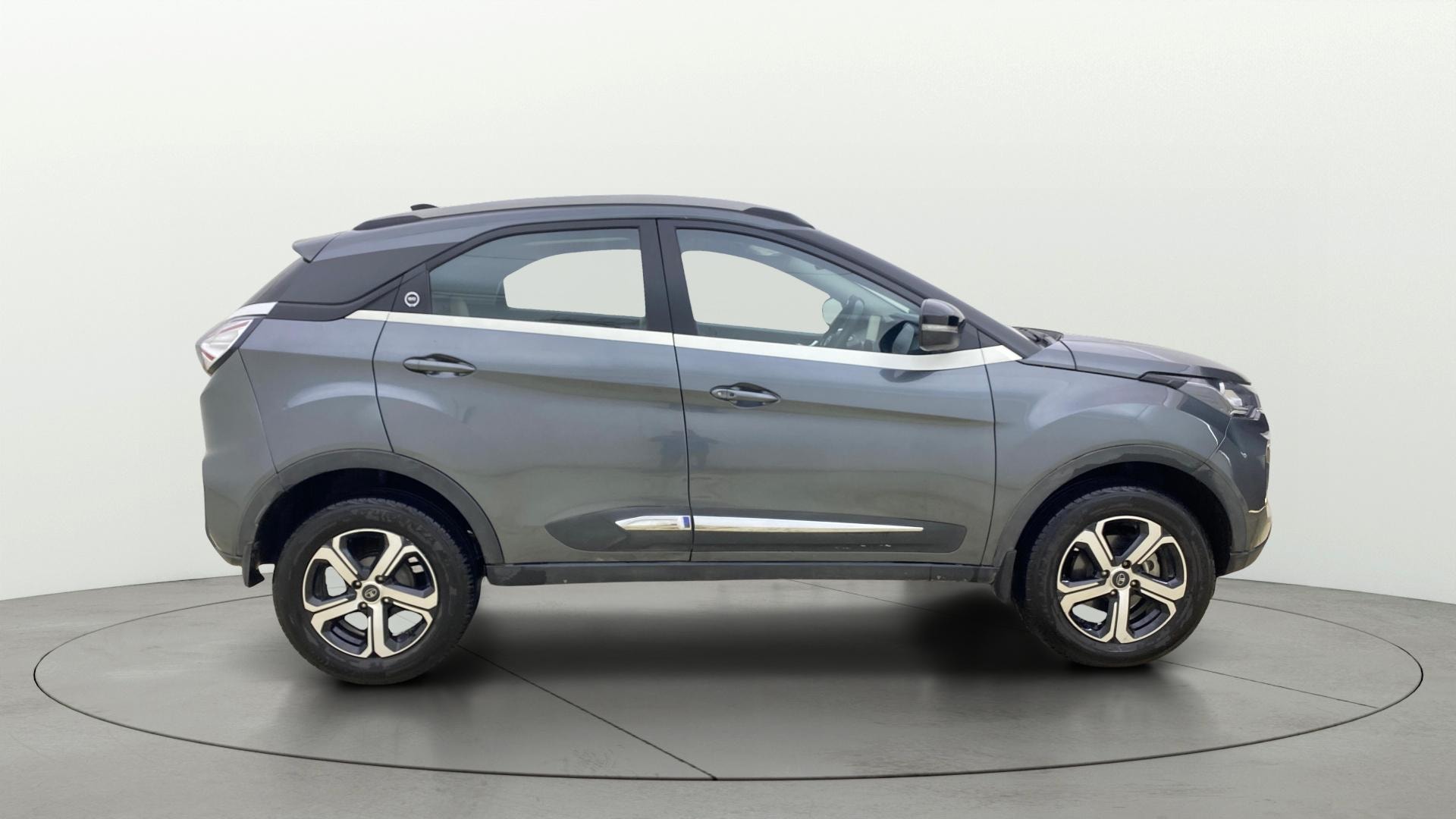 View 2023 Tata Nexon Revotron XE Image 28 Used 2023 Tata Nexon Revotron XE Image 28