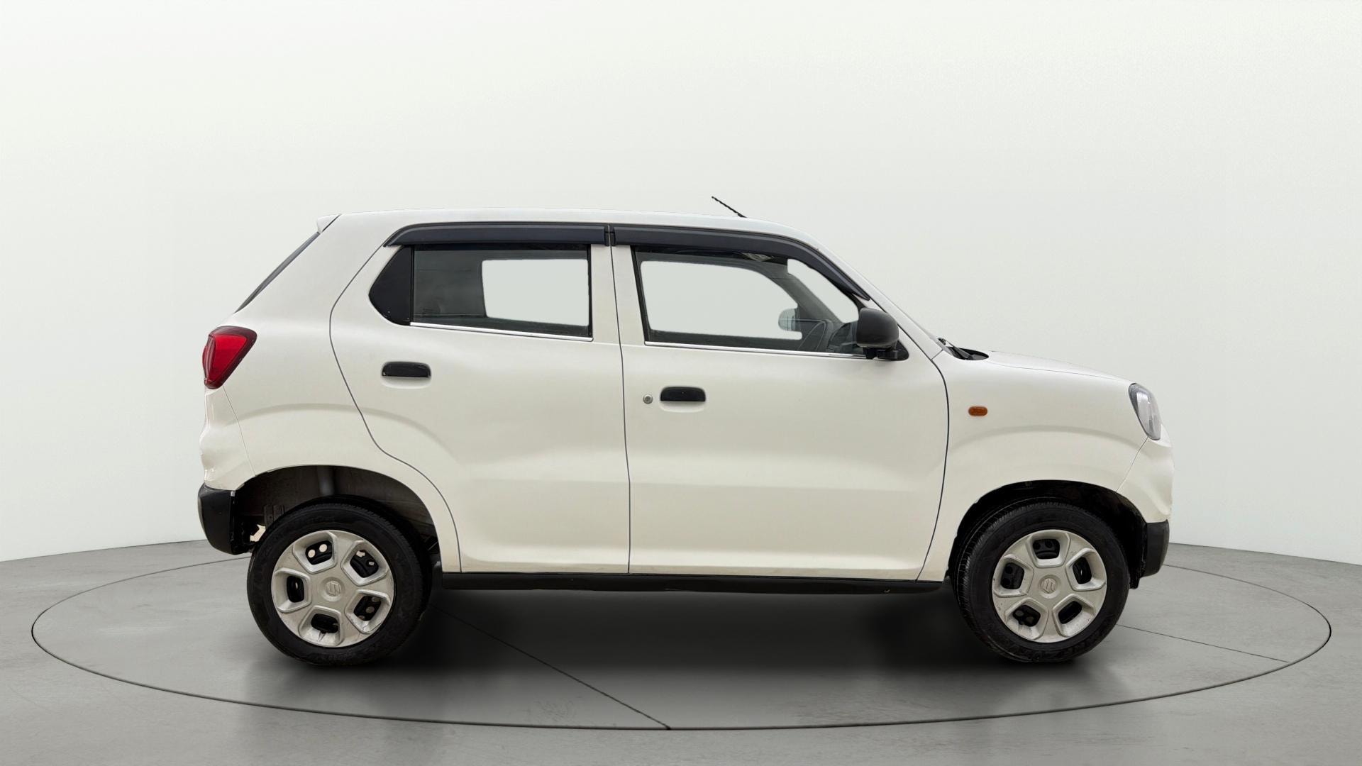 Used 2020 Maruti Suzuki 1000 Used 2020 Maruti Suzuki 1000
