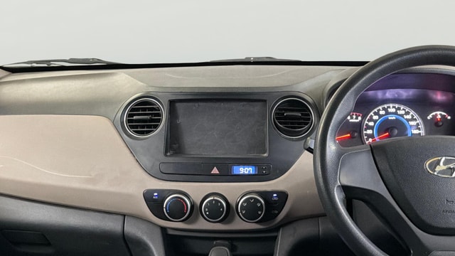 View Hyundai Grand i10 Image 17 Used Hyundai Grand i10 Image 17