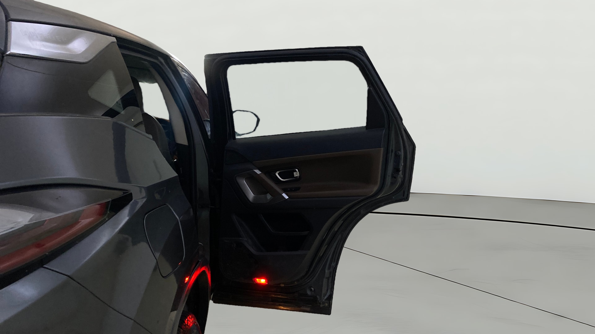 View 2019 Tata Harrier XE Image 7 Used 2019 Tata Harrier XE Image 7