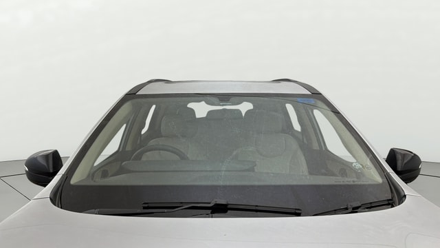 View Mahindra XUV700 Image 31 Used Mahindra XUV700 Image 31