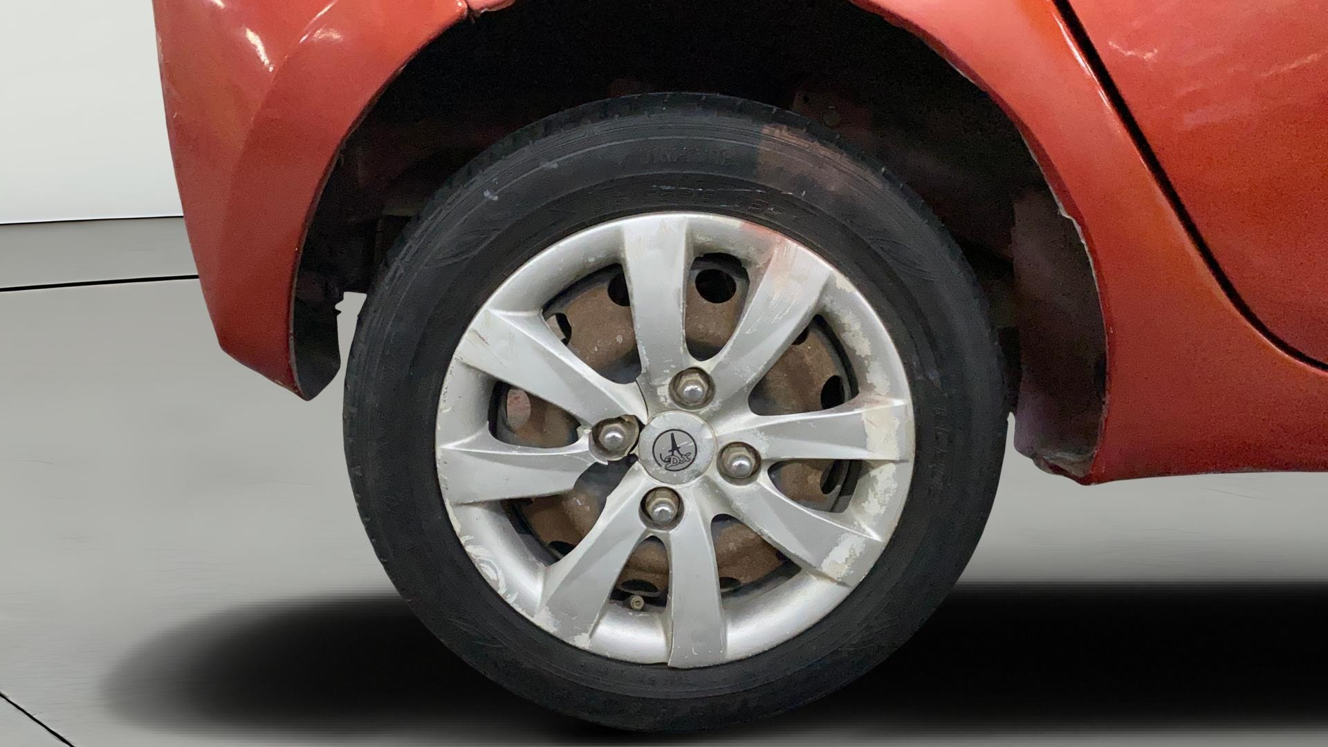 View 2013 Hyundai EON Magna Plus Image 31 Used 2013 Hyundai EON Magna Plus Image 31