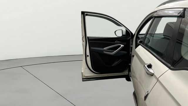 View MG Hector Image 32 Used MG Hector Image 32