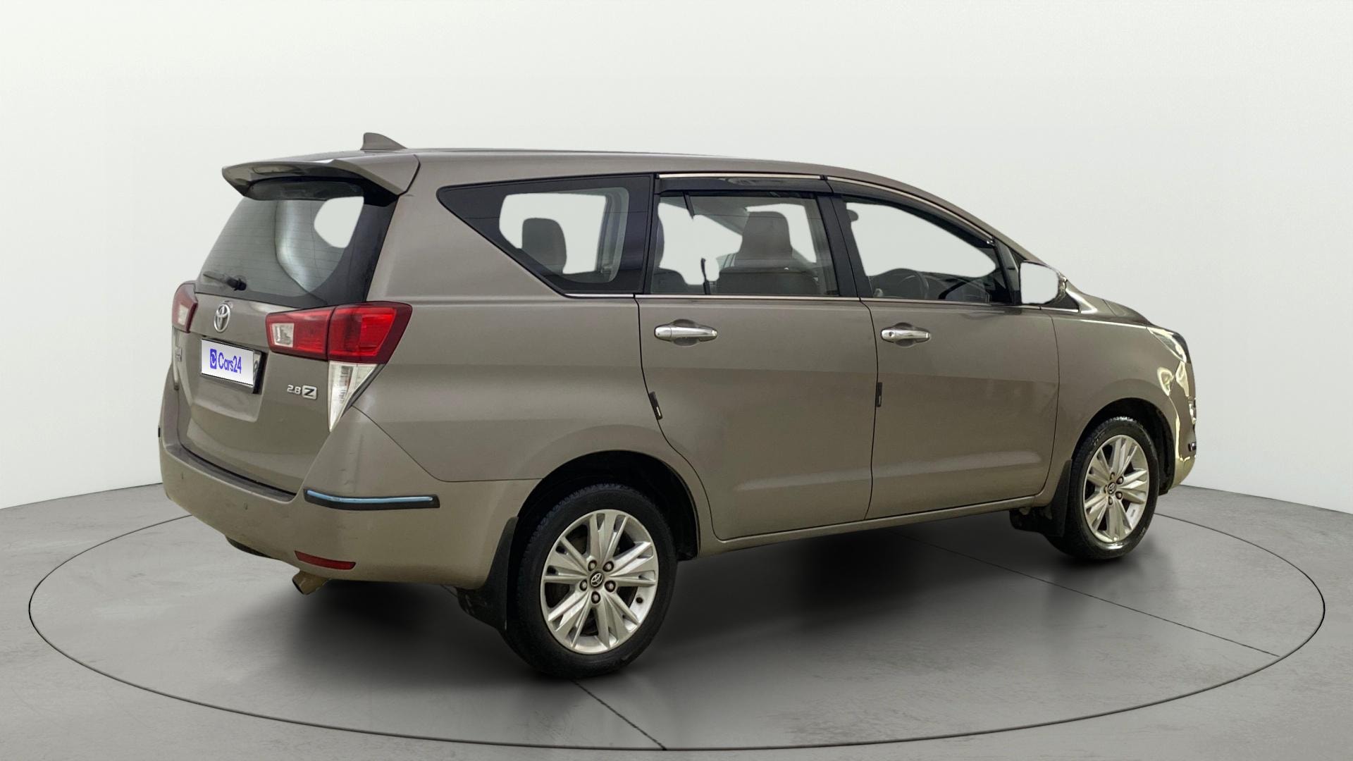 Used 2018 Toyota Innova Crysta Used 2018 Toyota Innova Crysta