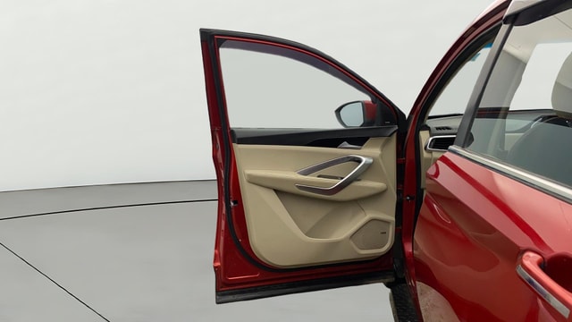 View MG Hector Image 39 Used MG Hector Image 39