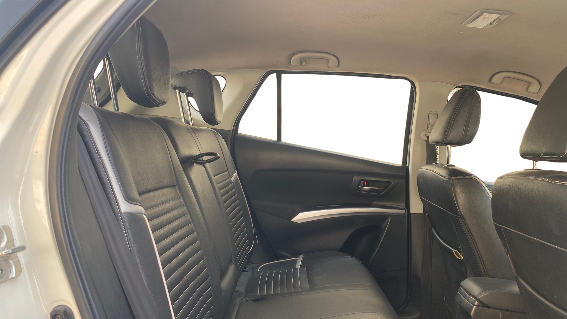 View 2021 Maruti Suzuki 1000 Base Variant Image 30 Used 2021 Maruti Suzuki 1000 Base Variant Image 30