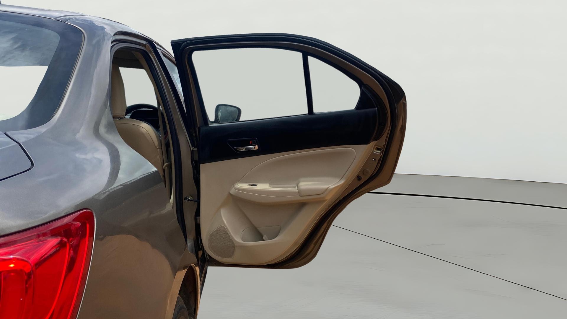 View 2018 Maruti Suzuki 1000 Base Variant Image 7 Used 2018 Maruti Suzuki 1000 Base Variant Image 7