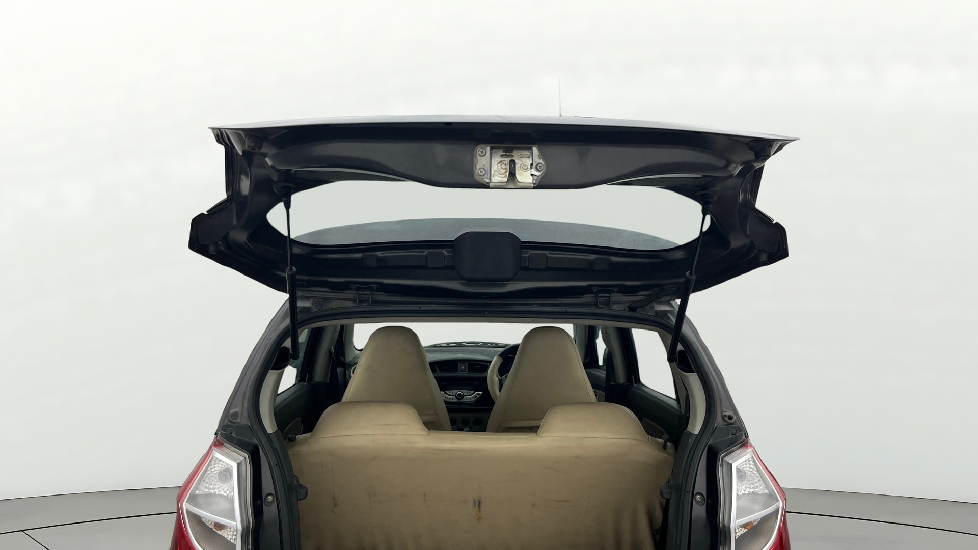 View 2016 Maruti Suzuki Alto K10 LX Image 16 Used 2016 Maruti Suzuki Alto K10 LX Image 16