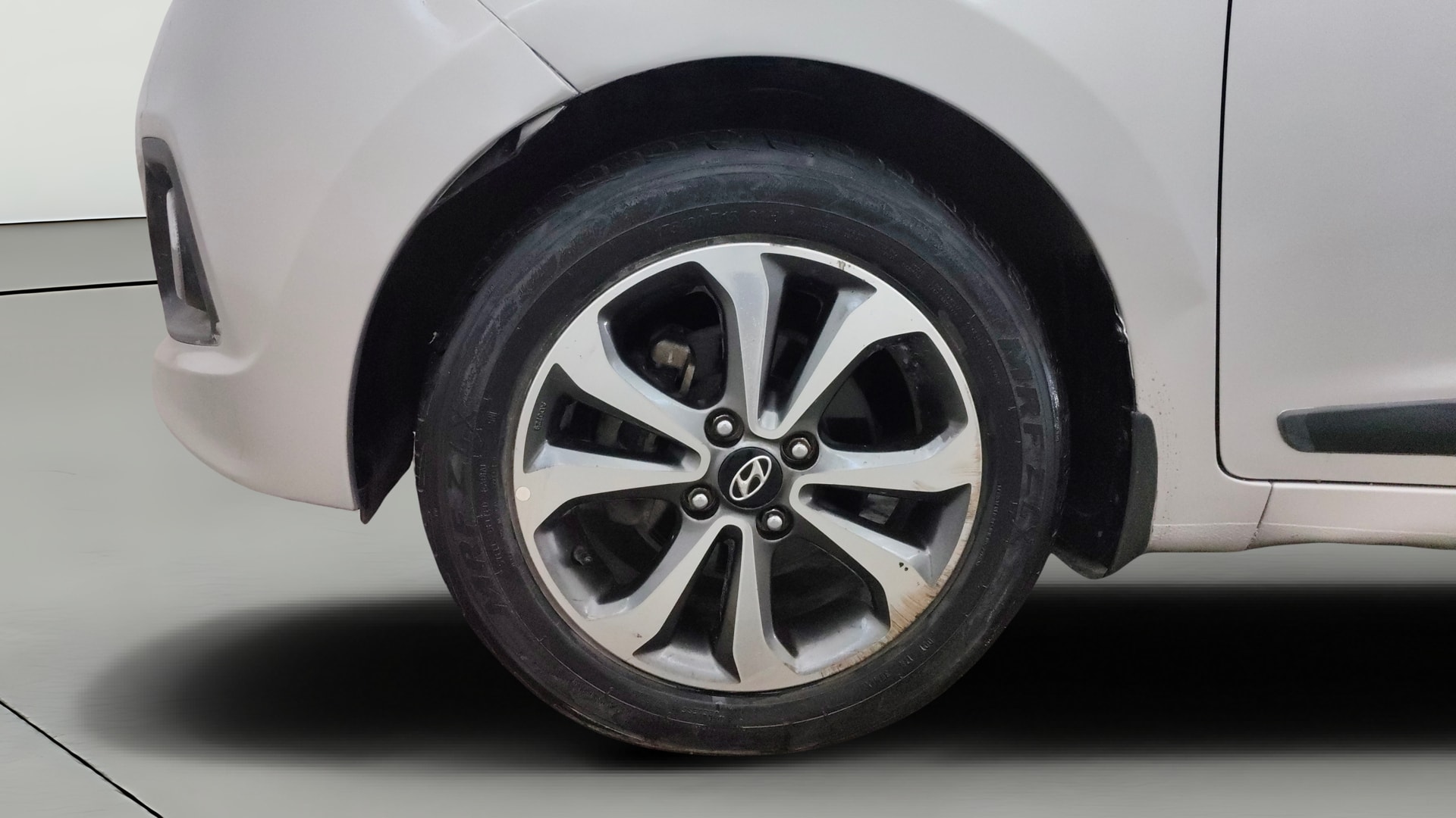 View 2014 Hyundai Xcent SX Petrol (O) Image 28 Used 2014 Hyundai Xcent SX Petrol (O) Image 28