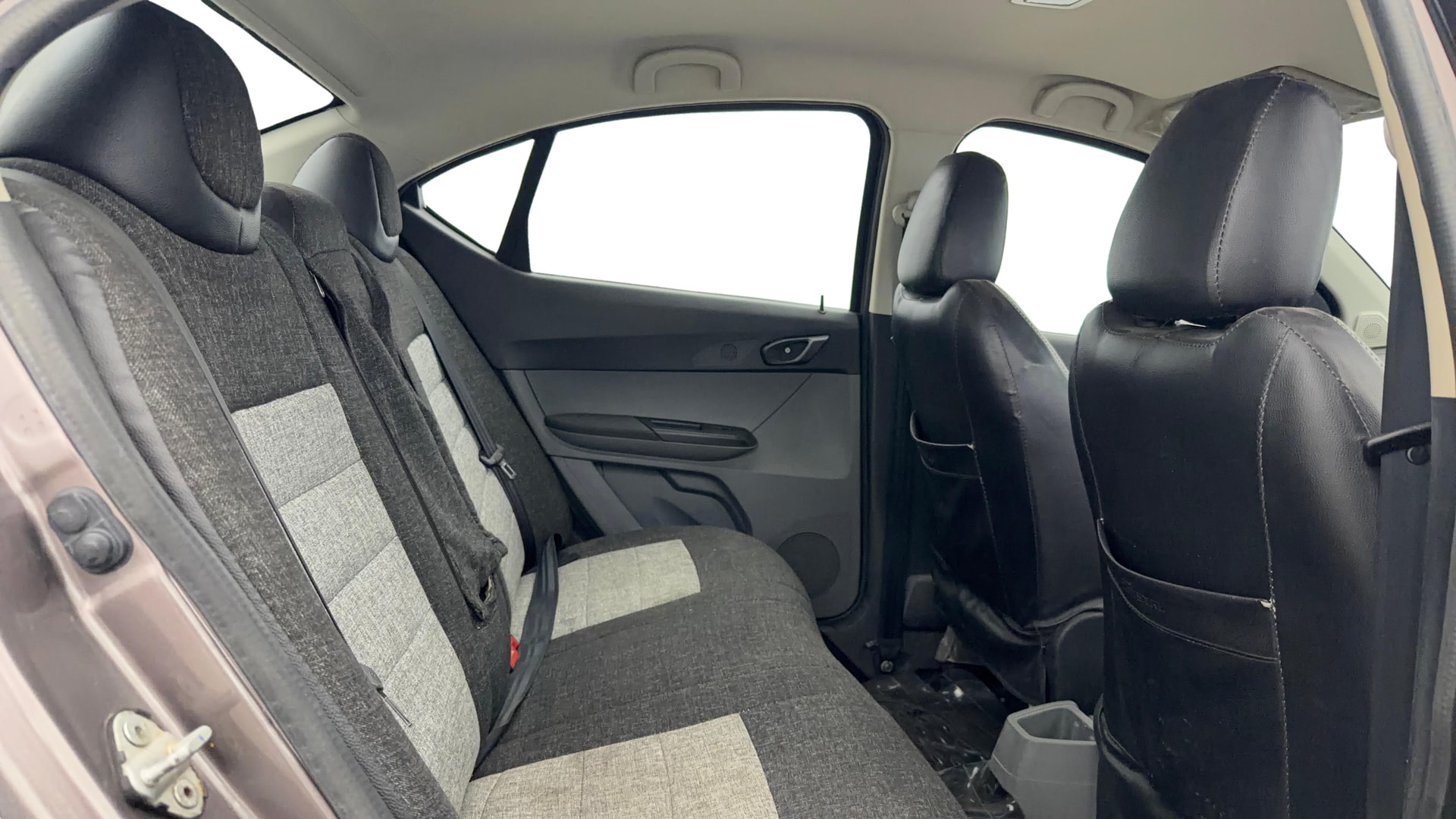View 2018 Tata Tigor XE Diesel Image 28 Used 2018 Tata Tigor XE Diesel Image 28