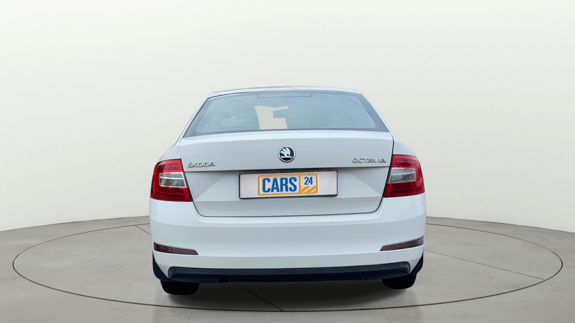 View 2017 Skoda Octavia 2.0 Ambition TDI CR MT Image 39 Used 2017 Skoda Octavia 2.0 Ambition TDI CR MT Image 39