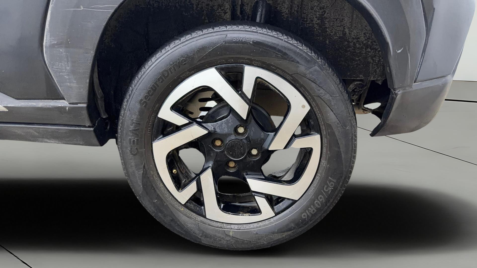 View 2022 Nissan Magnite XV Image 11 Used 2022 Nissan Magnite XV Image 11