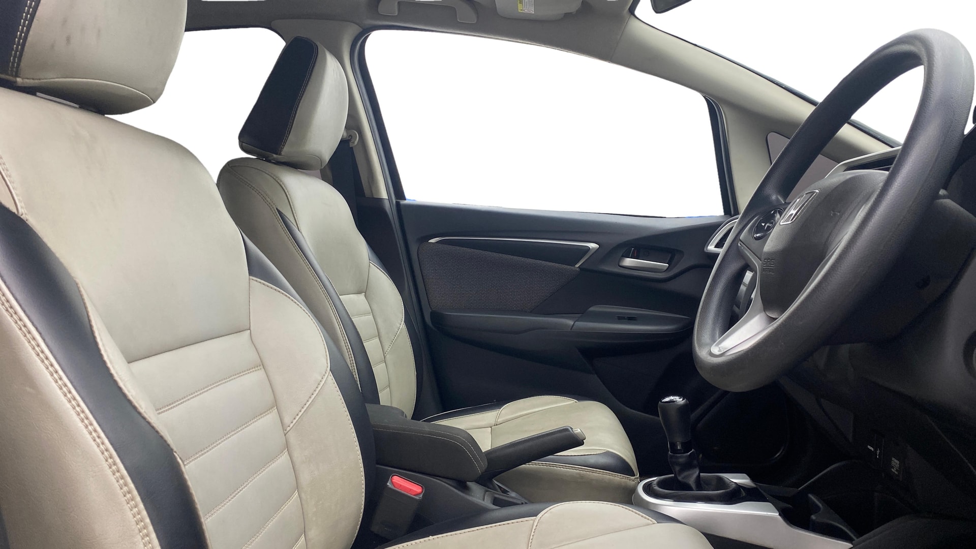 View 2017 Honda WR-V S MT Diesel Edge Edition Image 27 Used 2017 Honda WR-V S MT Diesel Edge Edition Image 27