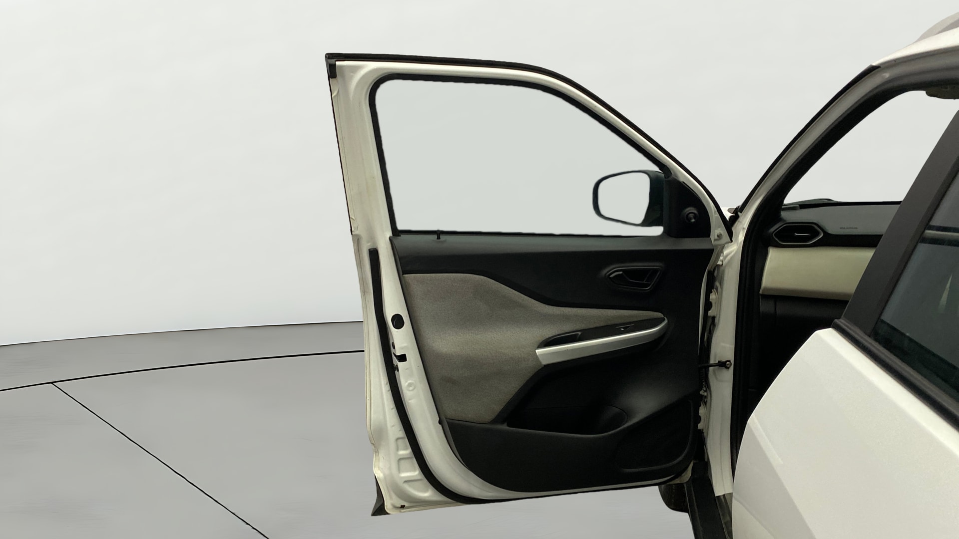 View 2021 Nissan Magnite XE Image 31 Used 2021 Nissan Magnite XE Image 31