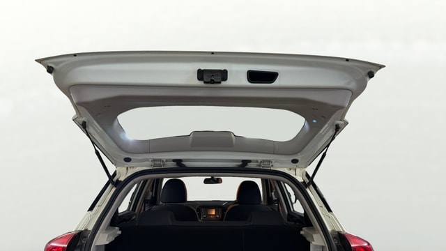 View Mahindra XUV300 Image 16 Used Mahindra XUV300 Image 16