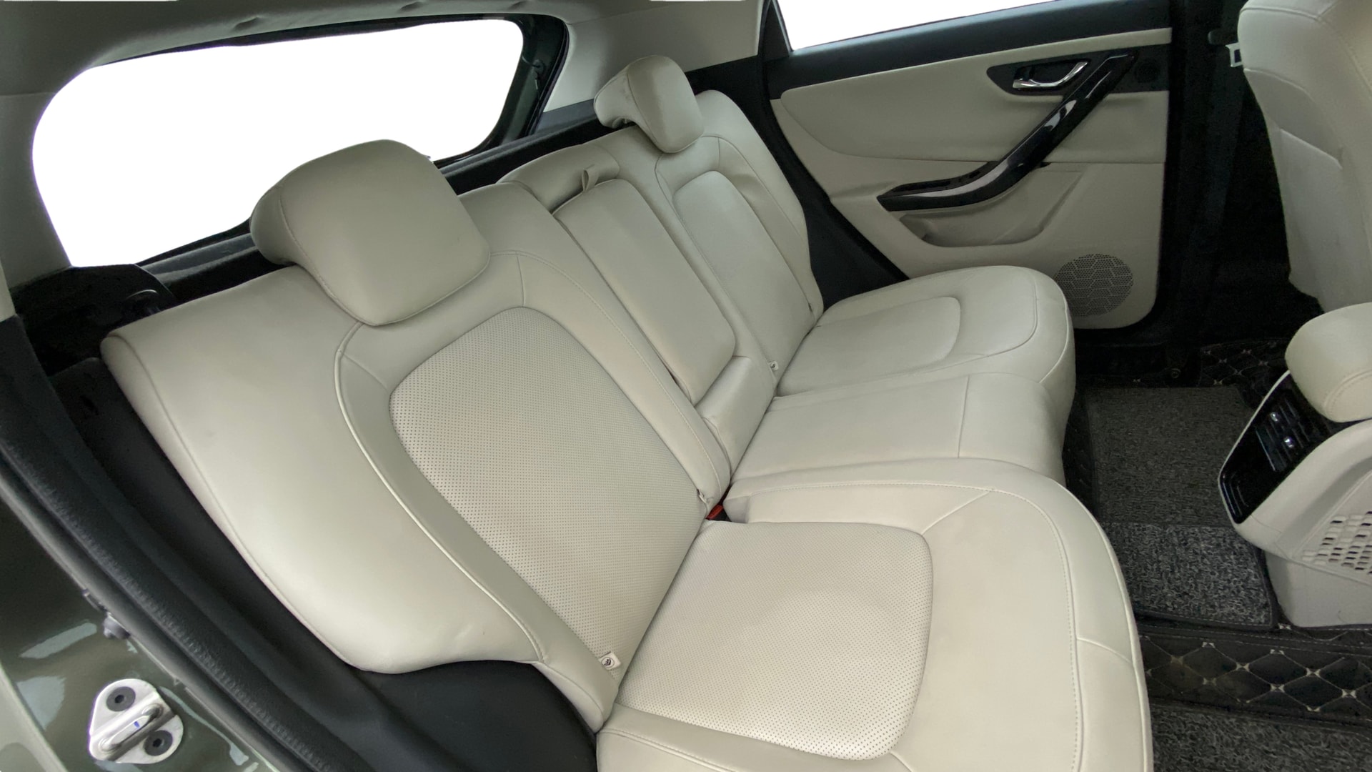 View 2024 Tata Nexon Revotron XZ Plus Lux Image 30 Used 2024 Tata Nexon Revotron XZ Plus Lux Image 30