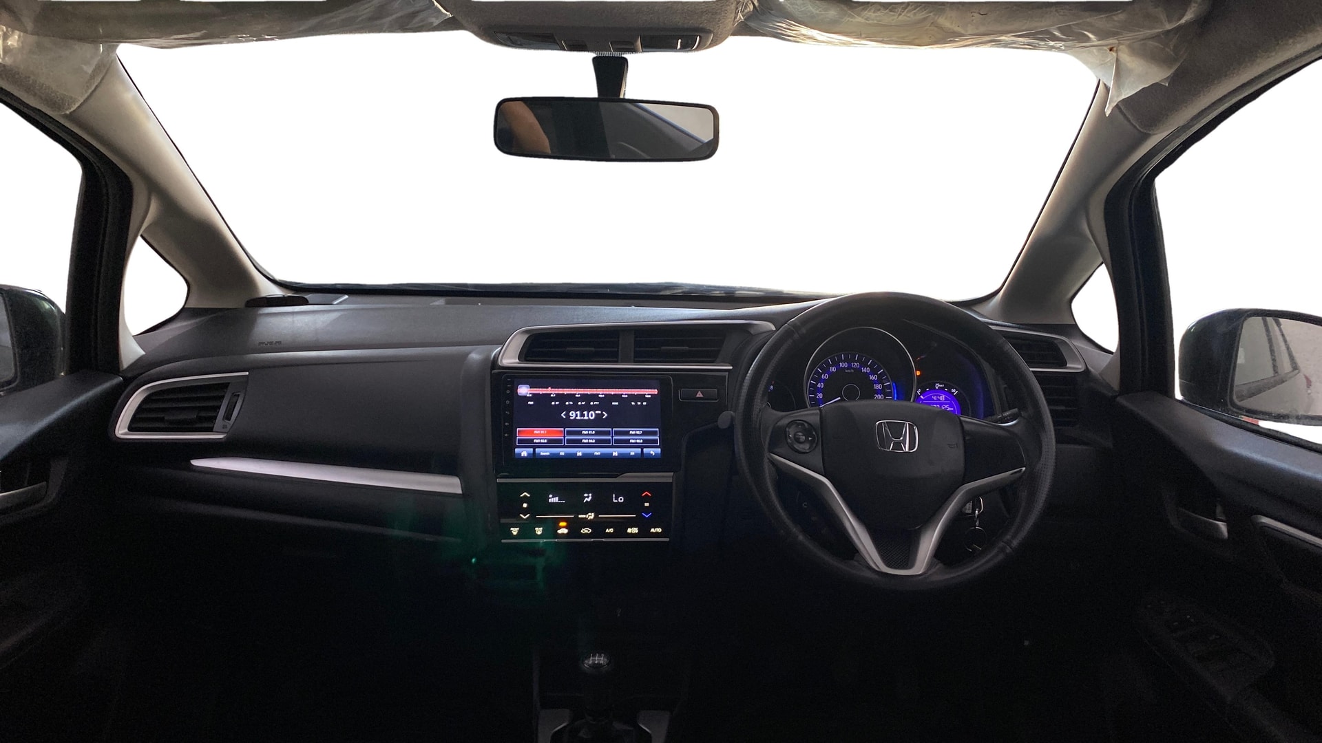View 2018 Honda WR-V S MT Diesel Edge Edition Image 15 Used 2018 Honda WR-V S MT Diesel Edge Edition Image 15