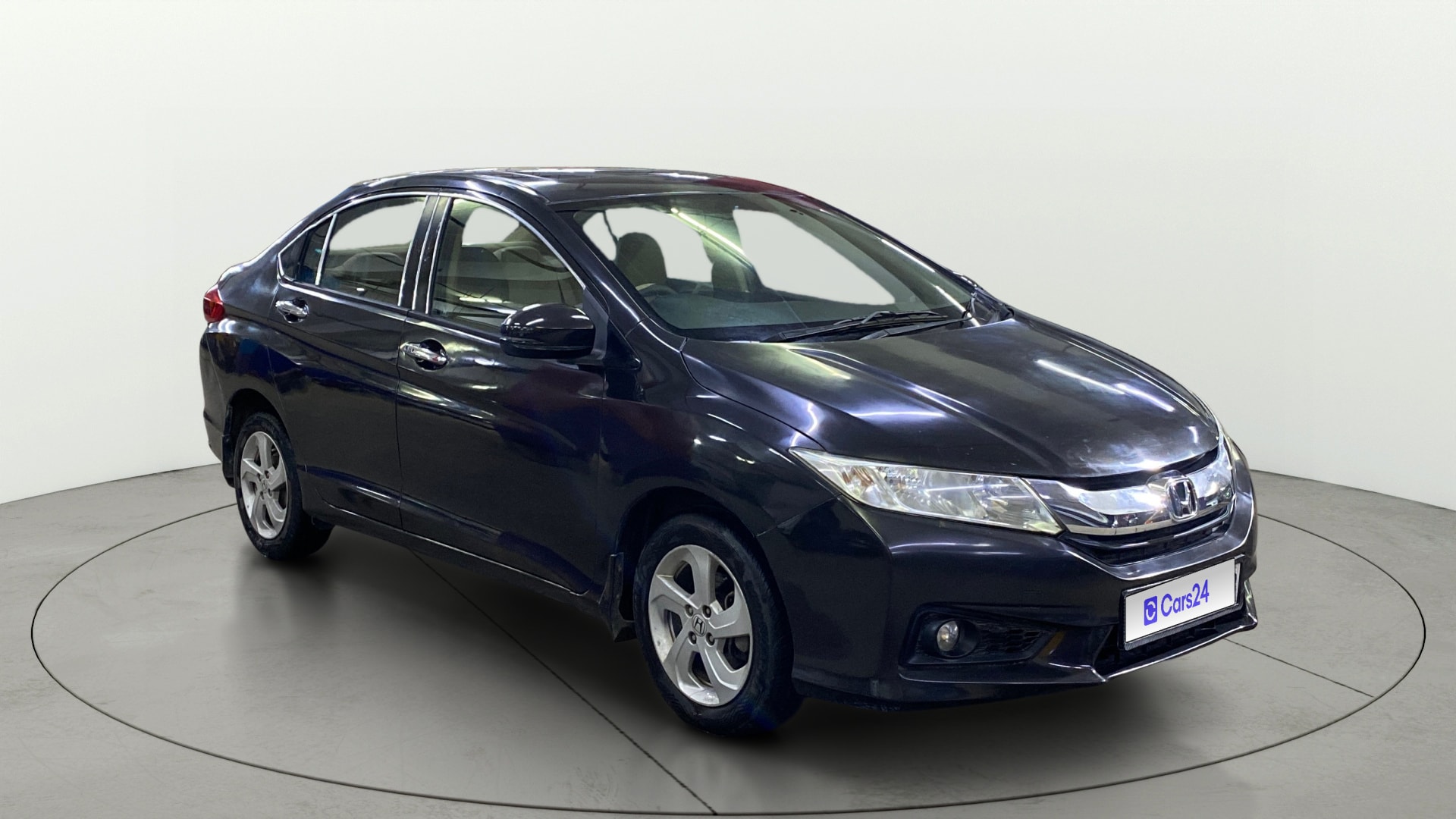 View 2015 Honda City ZX MT Diesel Anniversary Edition Image 15 Used 2015 Honda City ZX MT Diesel Anniversary Edition Image 15