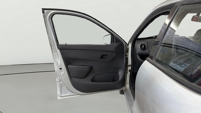 View Renault Kwid Image 30 Used Renault Kwid Image 30