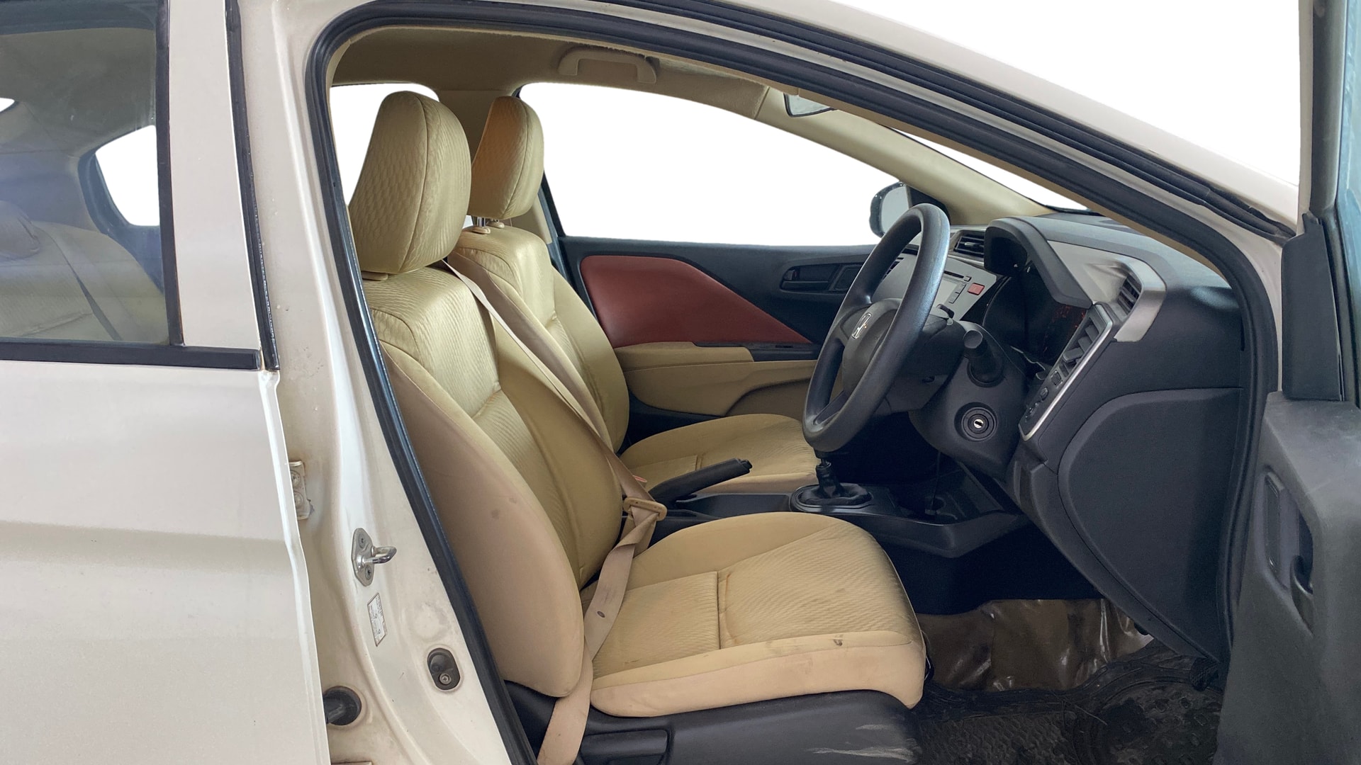 View 2015 Honda City ZX MT Diesel Anniversary Edition Image 25 Used 2015 Honda City ZX MT Diesel Anniversary Edition Image 25