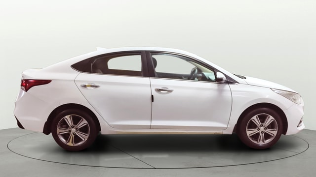 View Hyundai Verna Image 27 Used Hyundai Verna Image 27