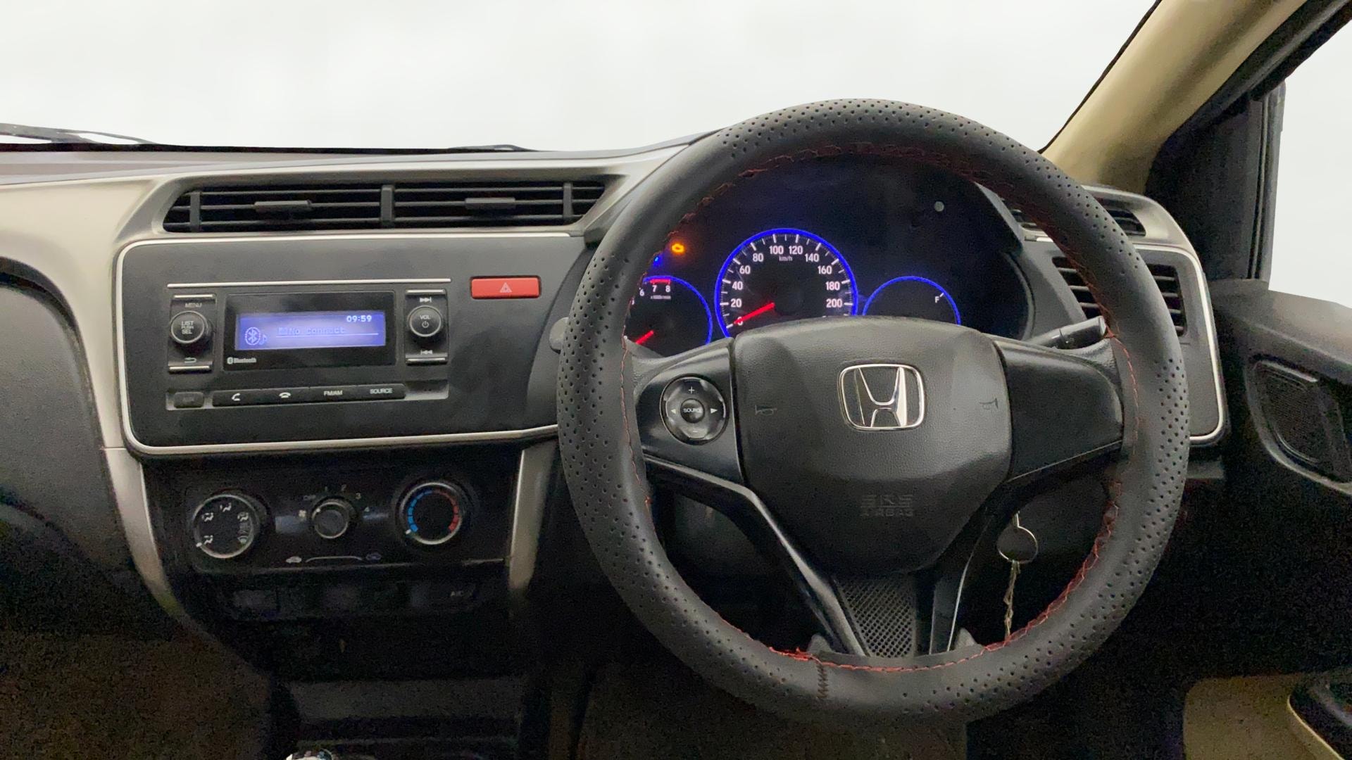 View 2015 Honda City ZX MT Diesel Anniversary Edition Image 20 Used 2015 Honda City ZX MT Diesel Anniversary Edition Image 20