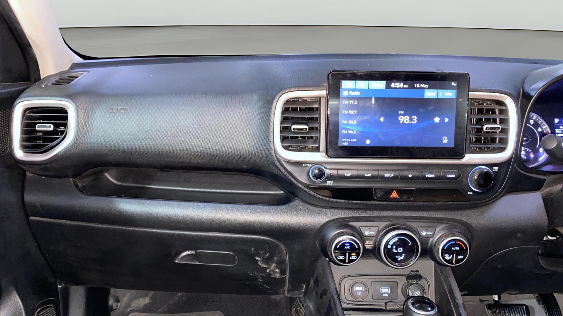 View 2019 Hyundai Venue SX Plus 1.0 Petrol AT Image 18 Used 2019 Hyundai Venue SX Plus 1.0 Petrol AT Image 18