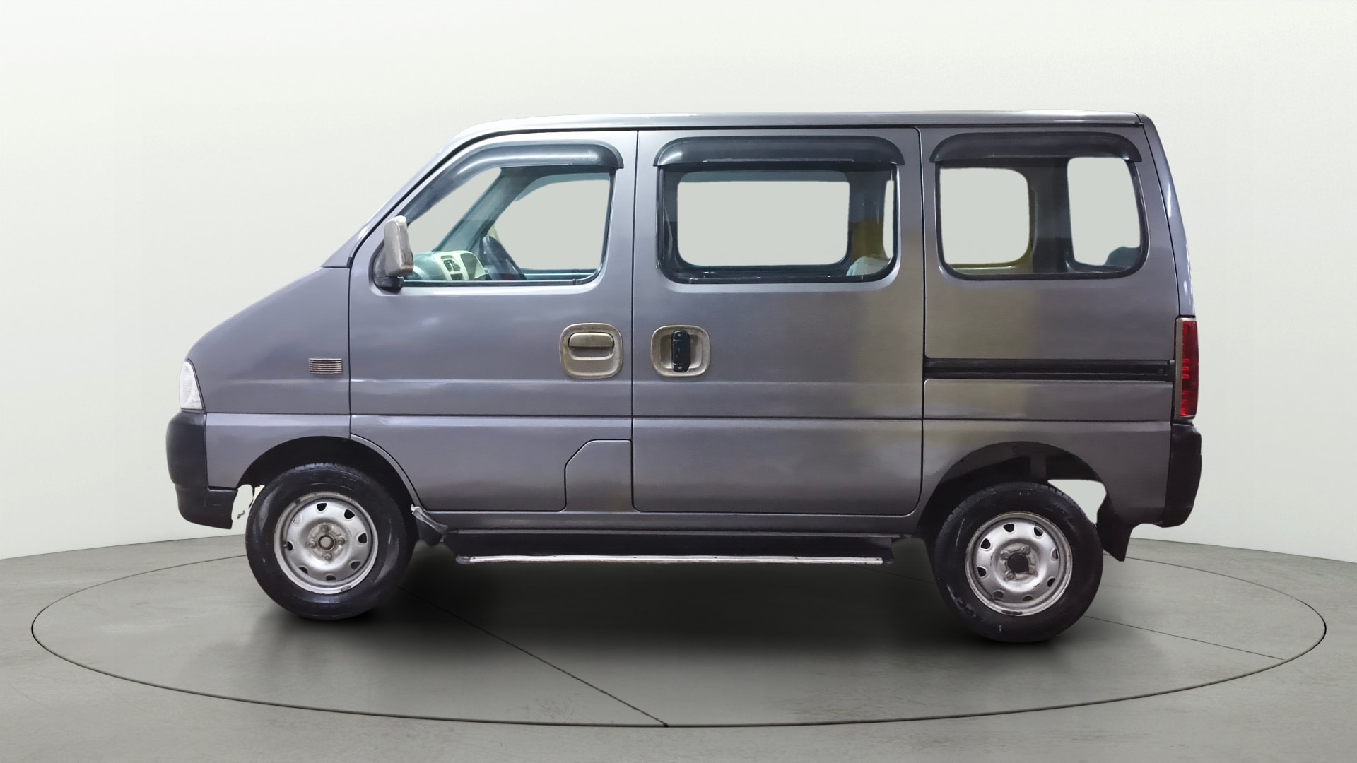 View 2020 Maruti Suzuki 1000 Base Variant Image 5 Used 2020 Maruti Suzuki 1000 Base Variant Image 5